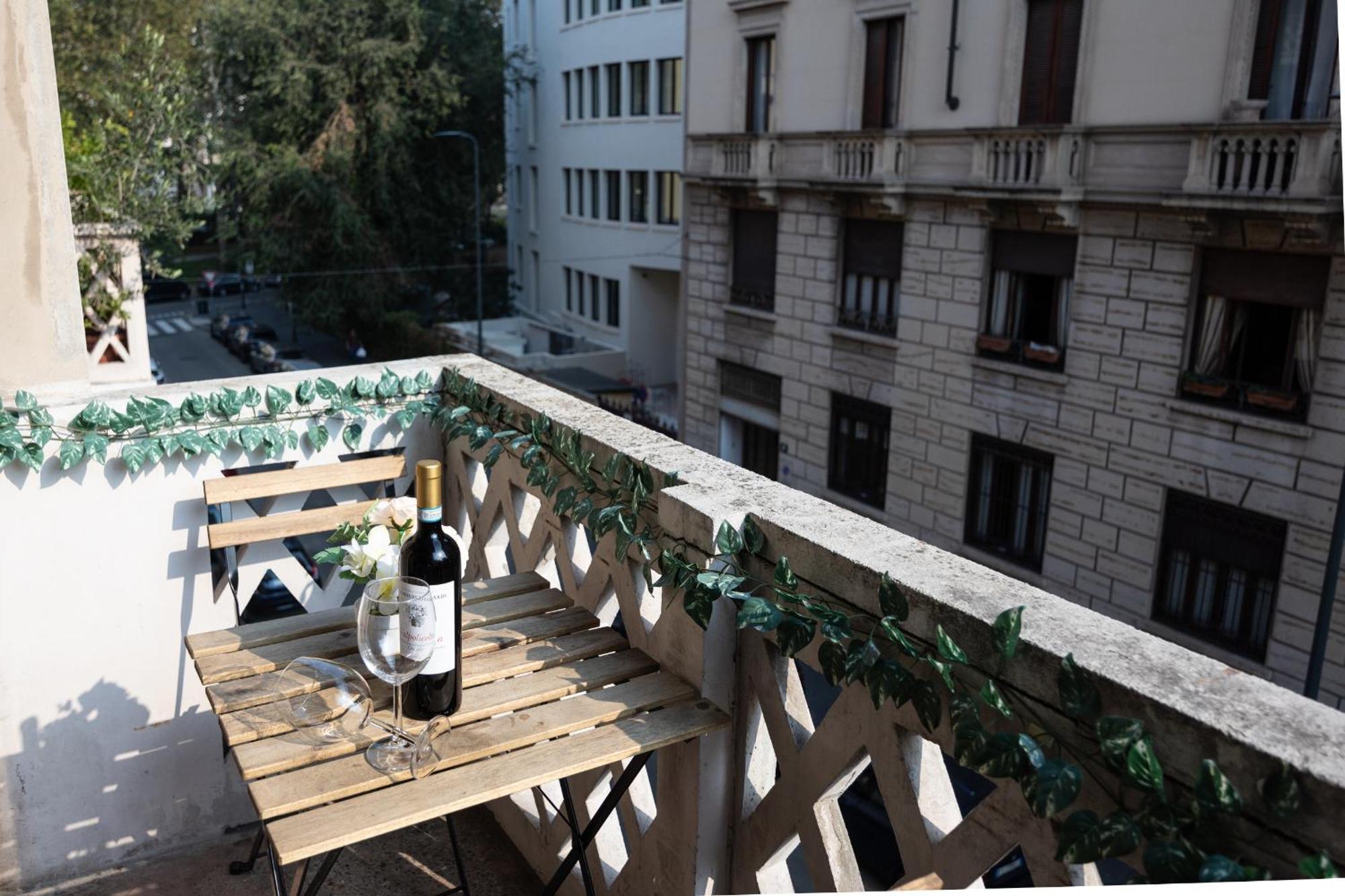 Navigli-Duomo - Prestige Apartment Netflix-Wifi Milano Ngoại thất bức ảnh